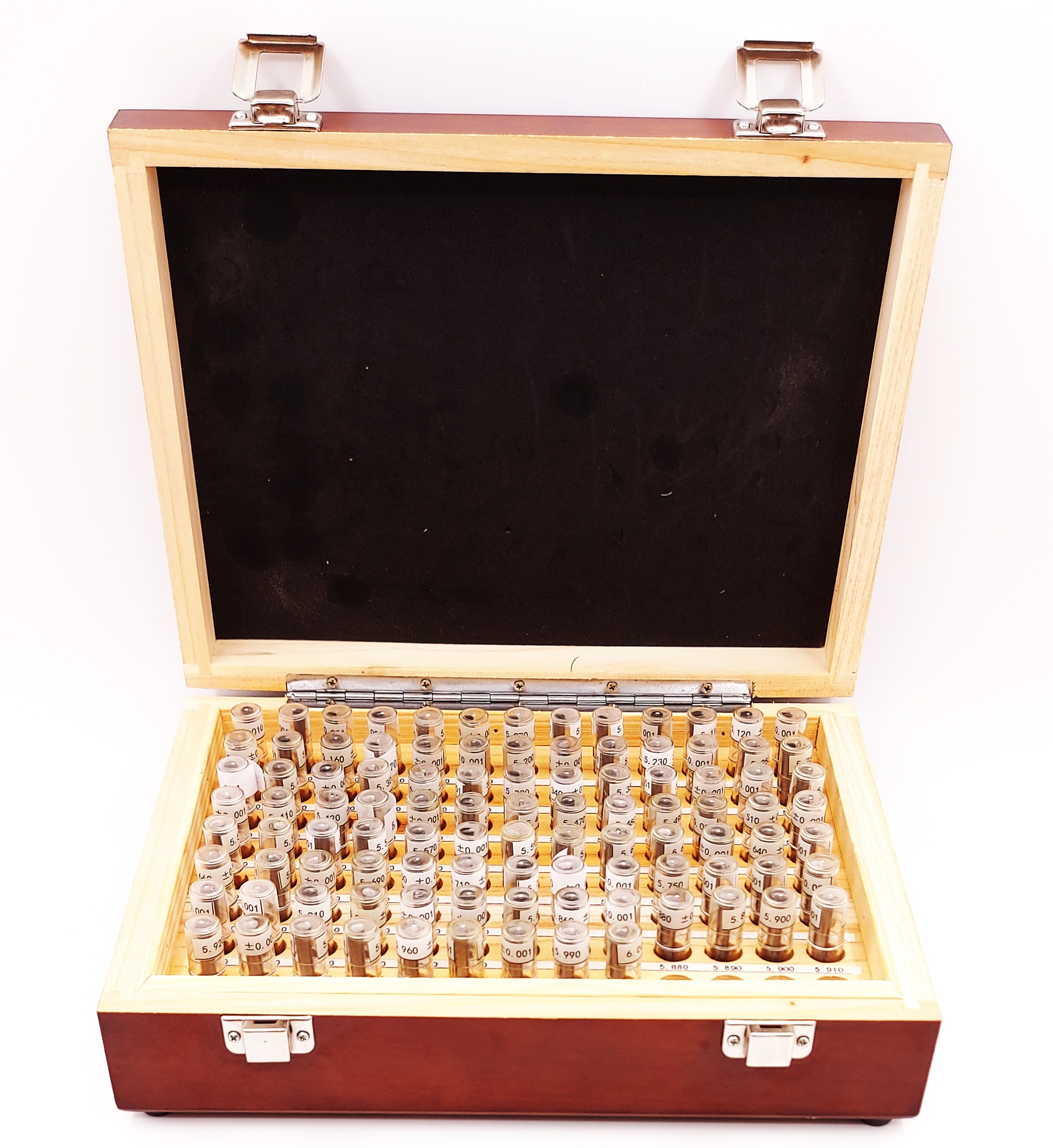 Набор гл.калибров 5,01-6,0 +/-0,001 шаг 0,01 100 шт1