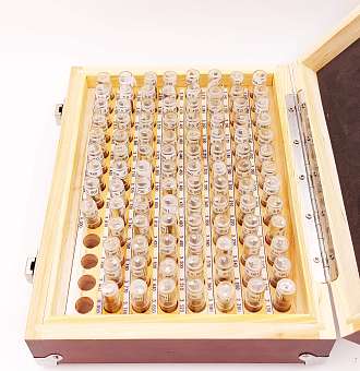 Набор гл.калибров 3,01- 4,0 +/-0,001 шаг 0,01 100 шт. Фото N4