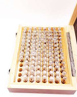 Набор гл.калибров 5,01-6,0 +/-0,001 шаг 0,01 100 шт. Фото N4